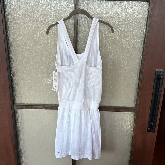 Lululemon Flex On Court Dress size 10 NEW - Picture 8 of 8